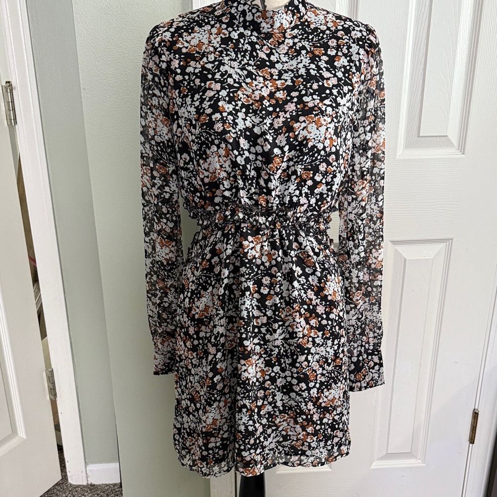 New Lulu's Brown,Black and White Floral Long Sleeve Cut Out Dress Size S